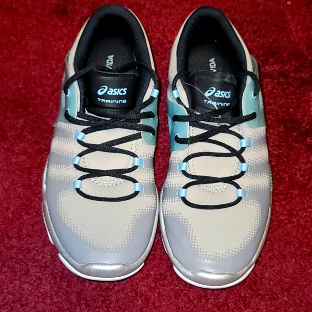 Asics training